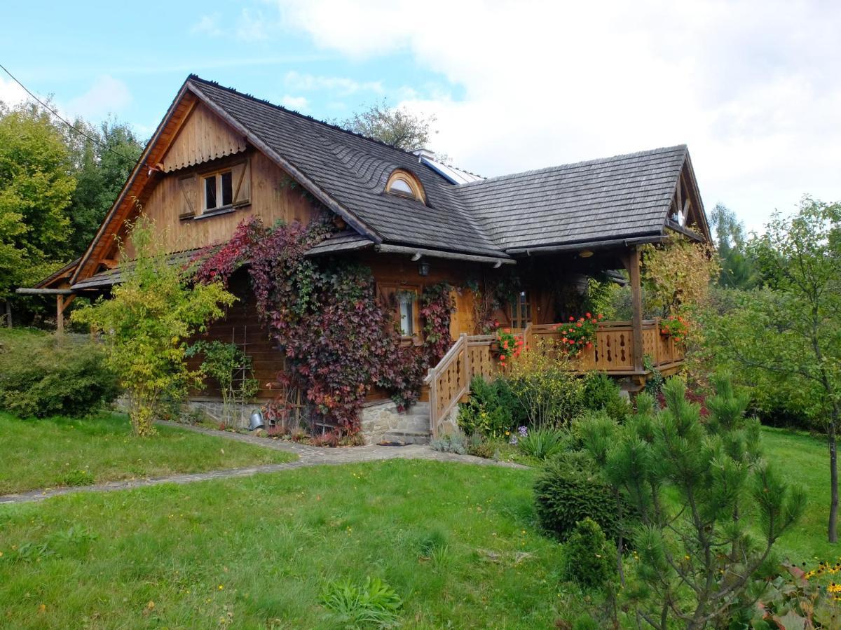 Chata w Beskidach - Drewniany dom stuletni z widokiem na Babią Górę Vila Makow Podhalanski Exterior foto